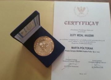 powiększ zdjęcie: Medal dla Prezes Marma Polskie Folie Marty Półtorak